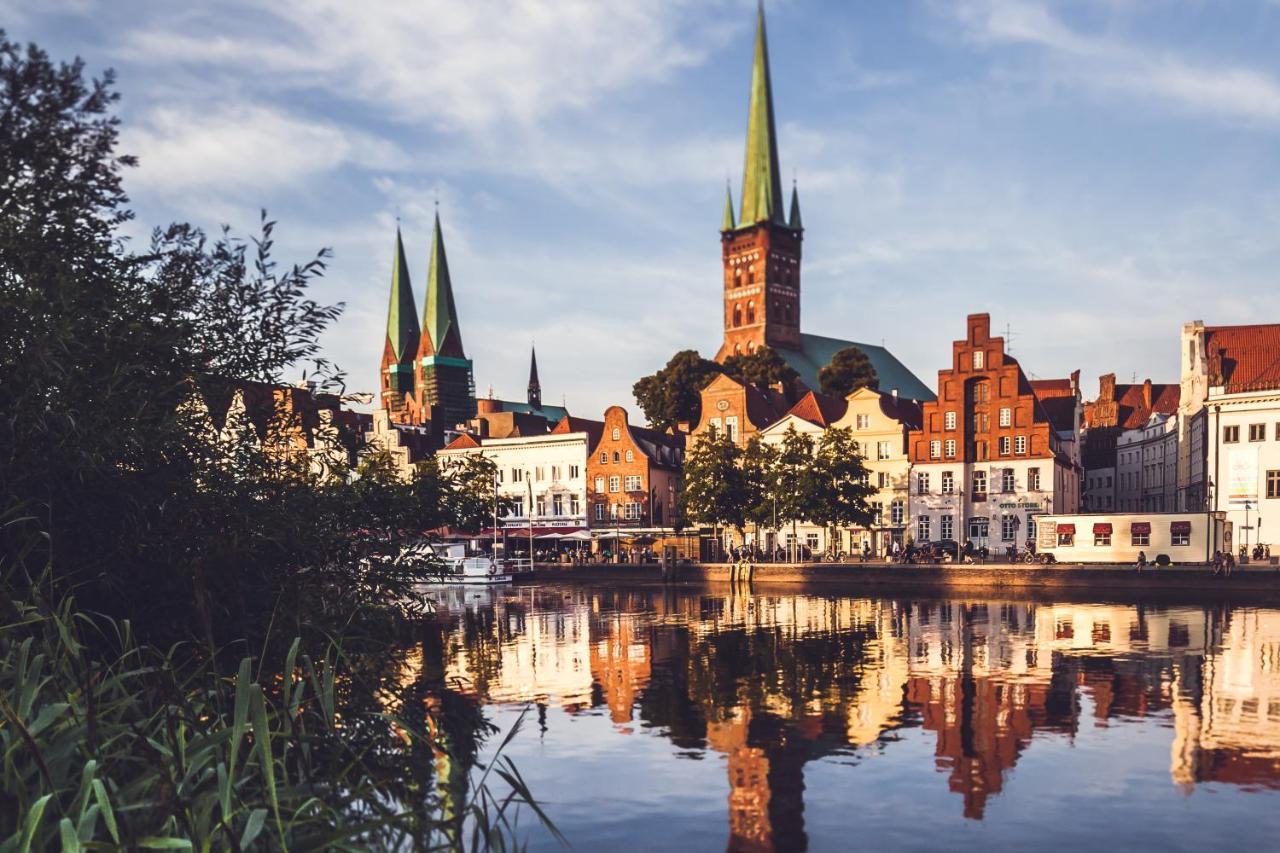 Hotel Die Reederin Lubeck Exterior photo